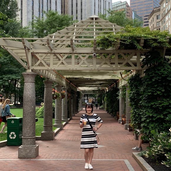 Meet your Posher, Erin. Posh Ambassador - Picture 4 of 9